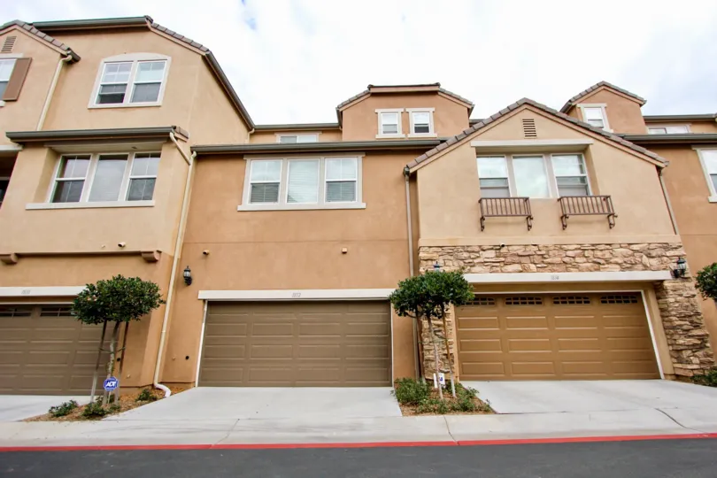 Front View of a beautiful brown and modern building in Aubrey Glen, Santee, Califor nia