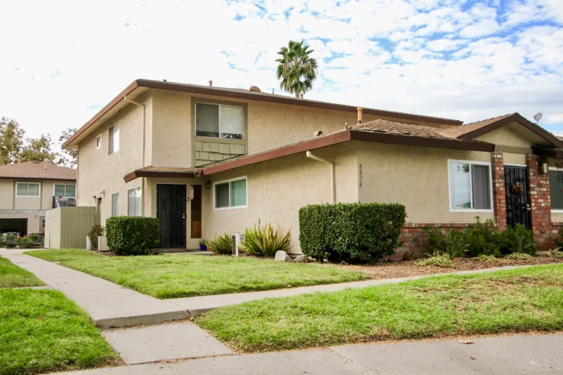 Side walk view of Mission La Vega in Santee California