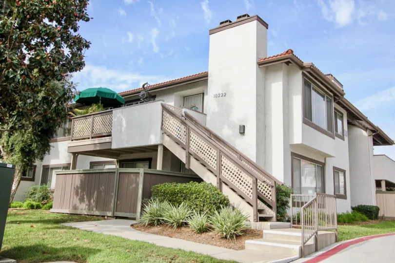 : Riderwood Gardens , Santee ,California,white building, stair case