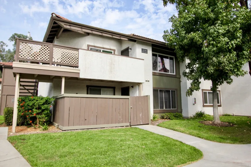: Riderwood Gardens ,: Santee , California,lawn,brown and white building