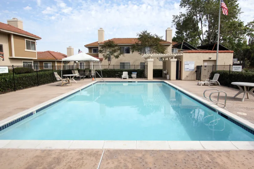 Relaxing poolside view at Riderwood Meadows in Santee, CA