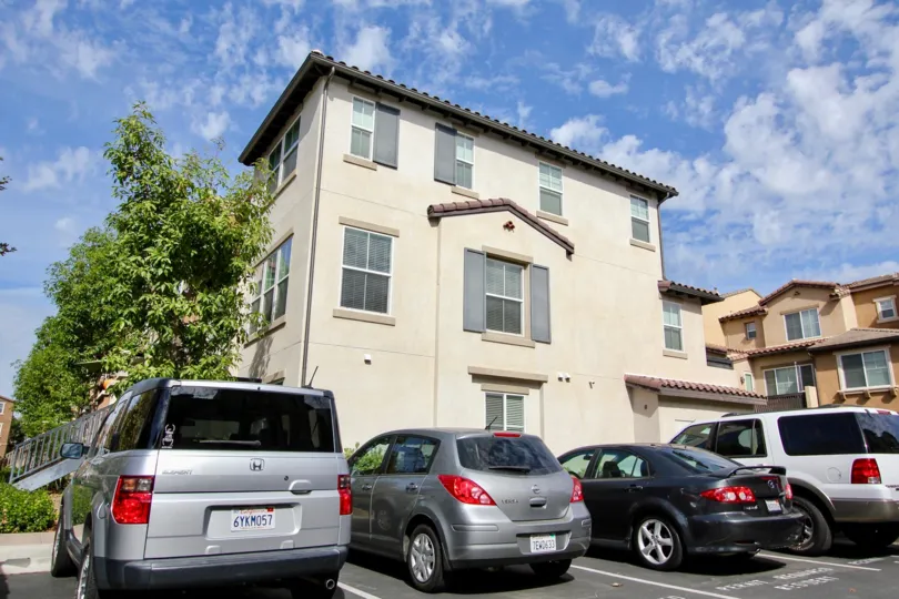 : Rio Terrace ,: Santee  .California, clouds, white building