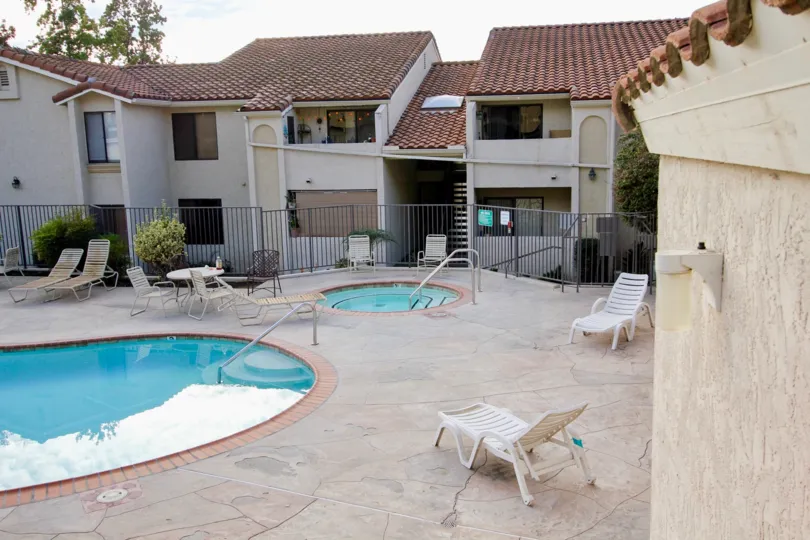 Towne Villas  ,: Santee  ,California,swimming pool,,pool side bed