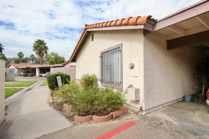 Bonita Grande ,Spring Valley,: California,curved roof,trees