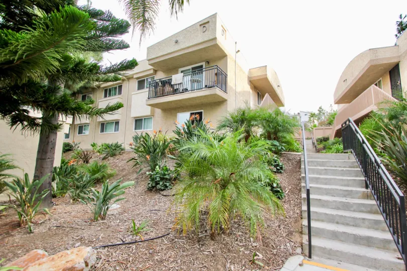 Helix De Oro,Spring Valley,California,steps,white sky
