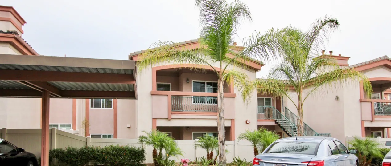 Pointe Lakeview, Spring Valley  State: California,windows