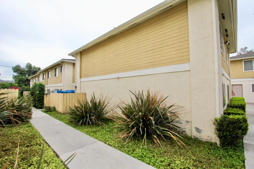 Yellow House Garden Two Floors Townhouse Panelling Stucco Bushes Sand Stone Community Spring Valley California