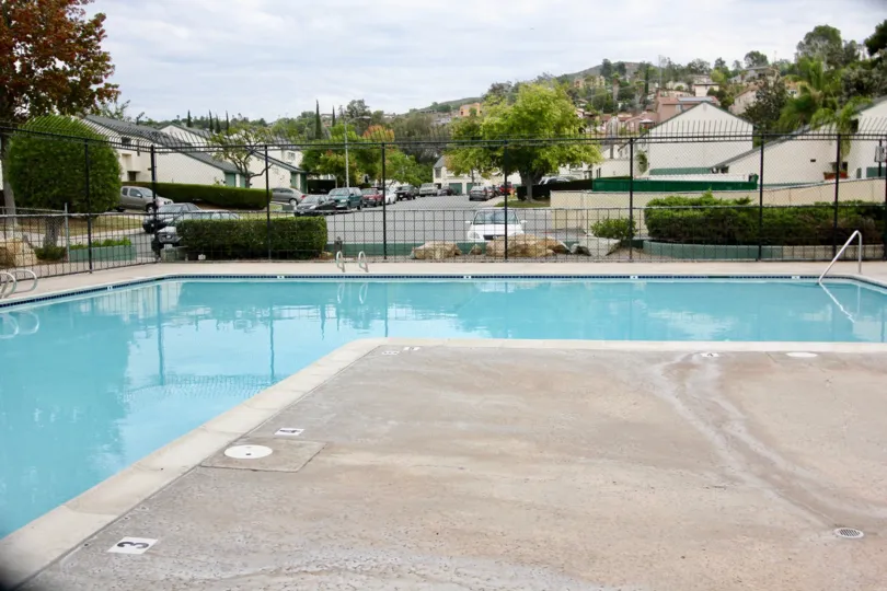 Terra II  ,Spring Valley ,California,swimming pool,round bush