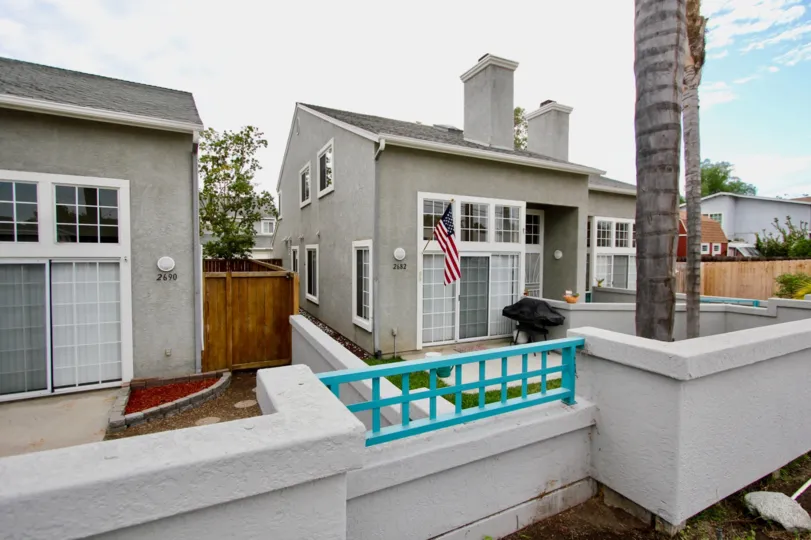 Valencia Canyons homes in Spring valley California are very clean and modern. The large windows allow for a vast amount of natural light to come through, and there is room in the back for a barbecue with friends and family.