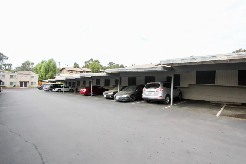 Beautiful Car Parking Valley Springs on California