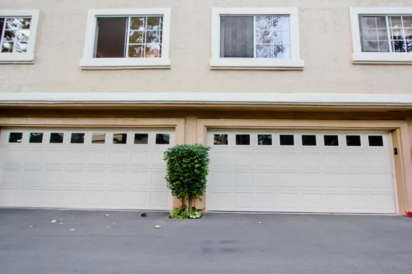 Townhomes with attached garages at Madrid in University City California