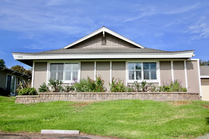 Housing with yard and plants at Pennant Village in University City California