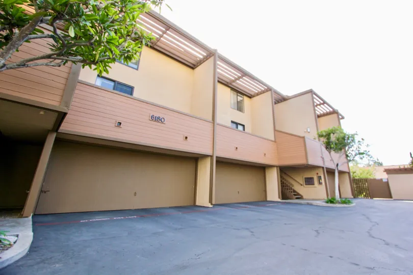 California Intercontinental University is a leading online university founded in 1996 that specializes in online Master of Business Administration (MBA) degrees and online Doctorates in Business Administration (DBA) degrees. Our professors include success