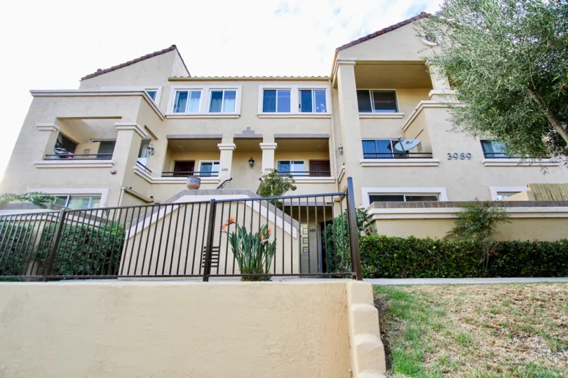 THE BEAUTIFUL VILLA WITH GOOD INFRASTRUCTURE IN THE UNIVERSITY CITY IN CALIFORNIA