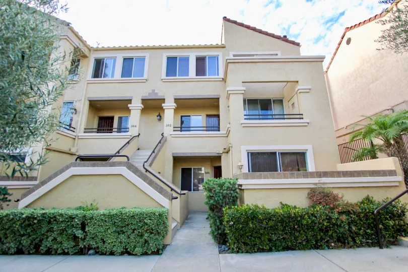 The Venetian in University City, California, Luxurious Front Entrance with Curving Stairs