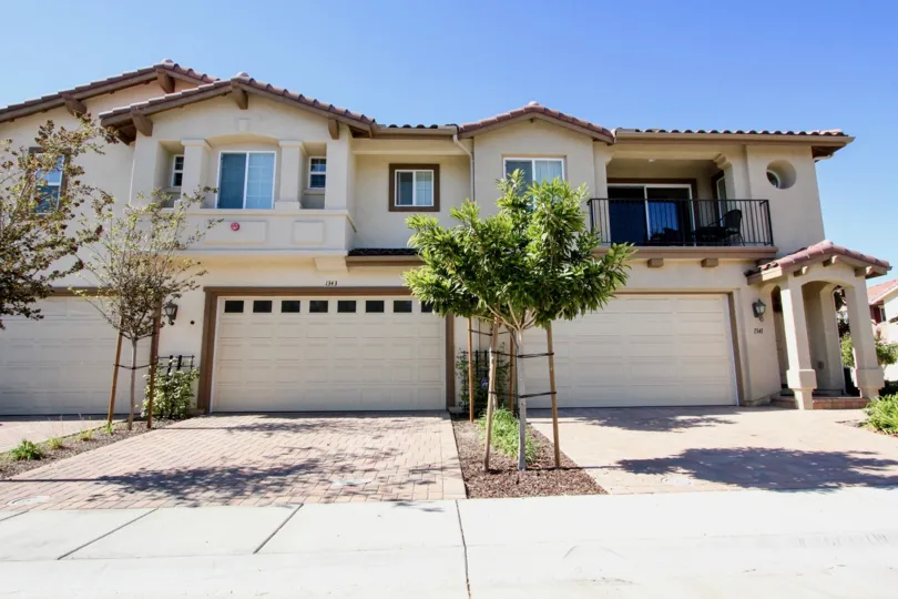 The old building structure of Oak Drive Villas is very attractive