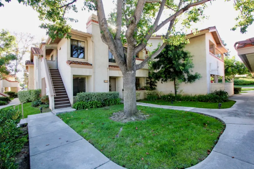 The Shadowridge Glen in Visa, California is the depiction of beautiful landscaping.