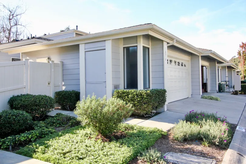 Shadowridge Greens Townhomes For Sale in Vista 92081 California. View pictures, research Shadowridge Greens property values & local information, and map Shadowridge Greens townhouses for sale. If no Shadowridge Greens listings are visible below, there are