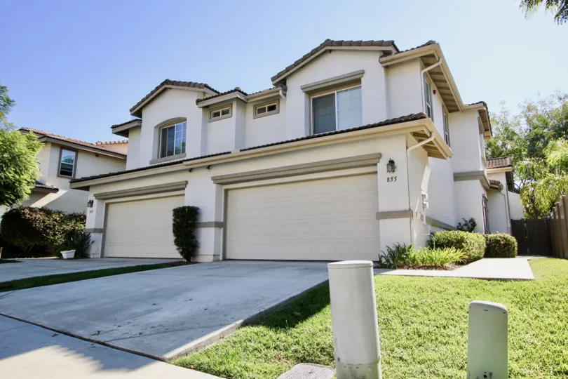 Vista Cupertino, Vista  , California, blue sky,lawn