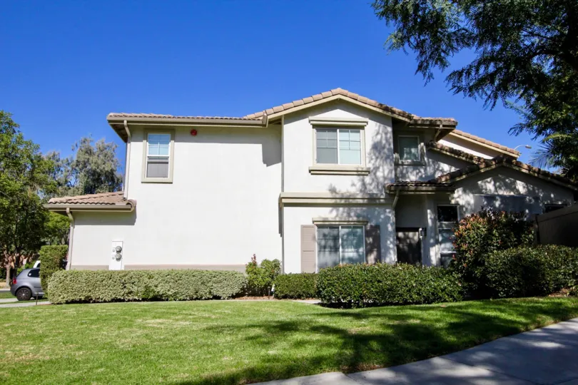 Vista Cupertino MOST ATTRACTIVE PALACE WITH BEAUTIFUL LAWN LONG AND CLEAN WAY VISIT WITH FAMILY IN WEKEND