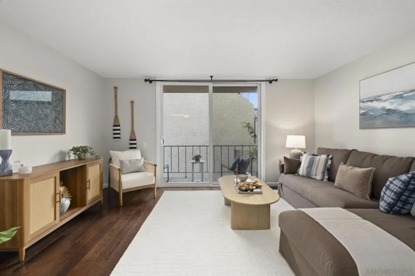 4477 Mentone Street ##211 photo 9