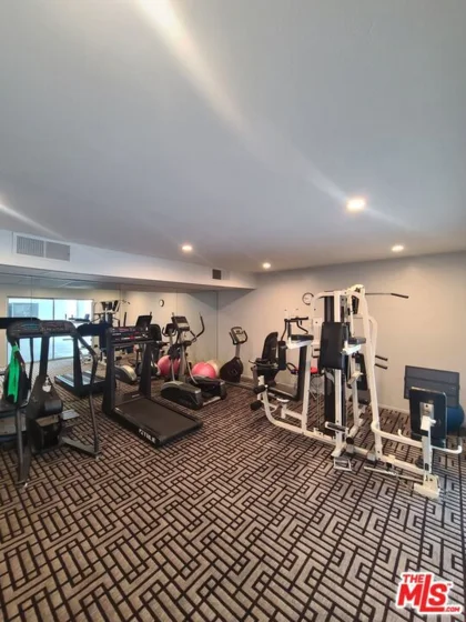 1515 S Beverly Drive #201 photo 11