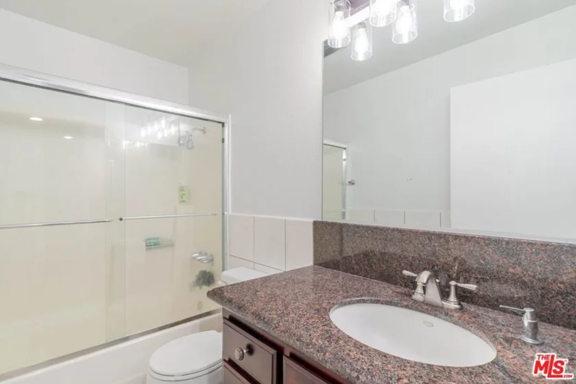 1121 E Wilson Avenue #12 photo 20