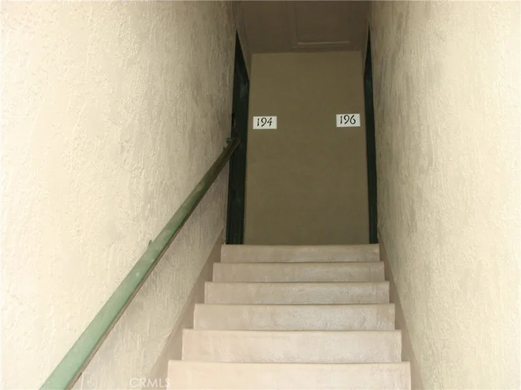 194 Streamwood photo 2