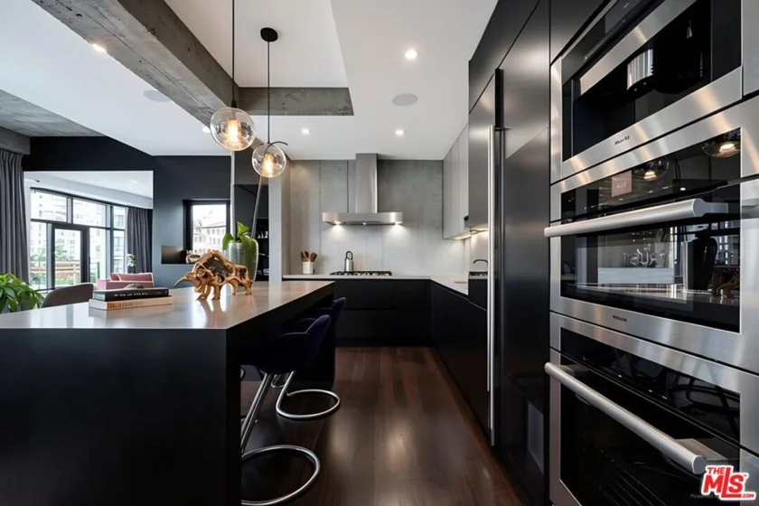 10776 Wilshire Boulevard #403 photo 7