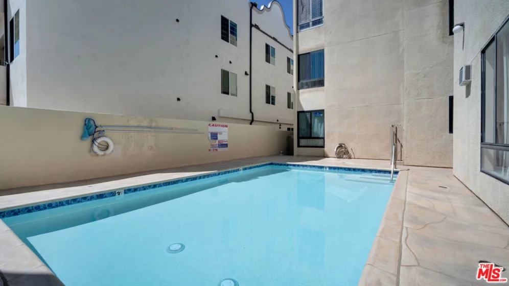 13920 Moorpark Street #106 photo 39