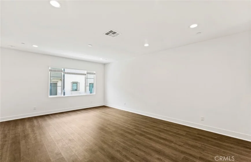 102 Sorrel Court photo 32