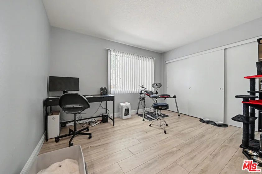 2596 Avenida Del Vista #G104 photo 12