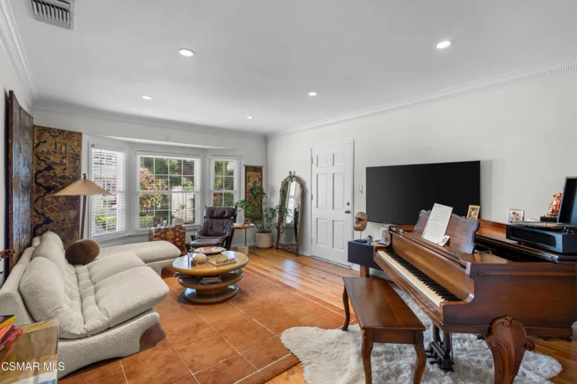 15234 Dickens Street #1/4 photo 5