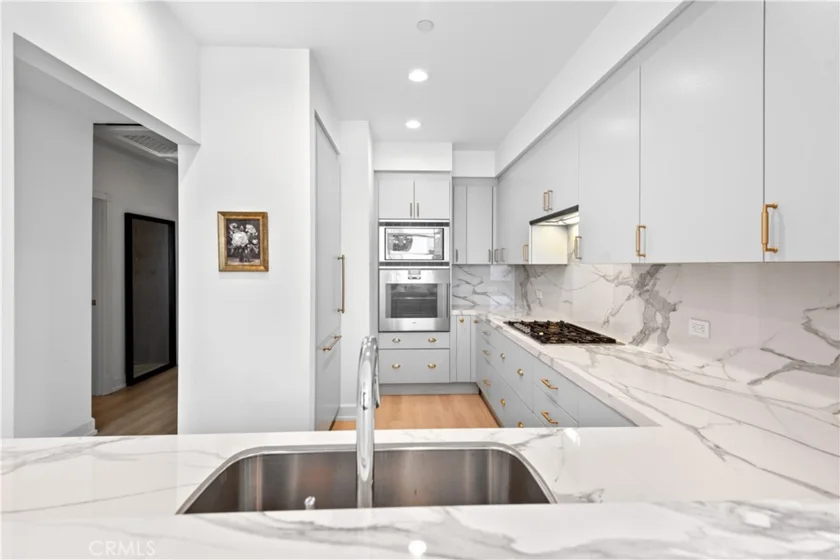 900 W Olympic Boulevard #34F photo 14