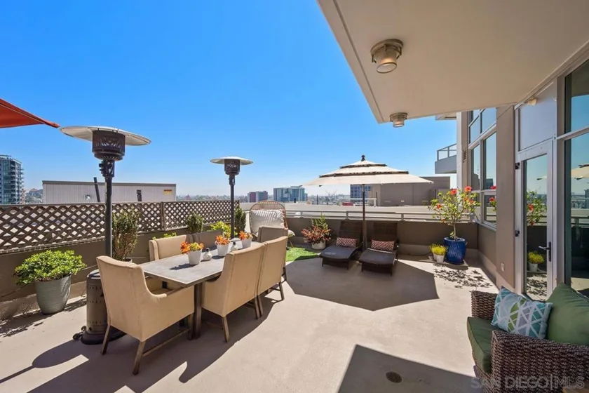 253 10th Avenue #908 photo 46