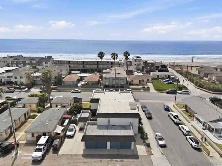 105 Calla Avenue photo 4