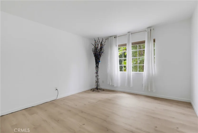 628 Daisy Avenue #222 photo 17