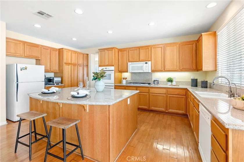 39879 Camden Court photo 14