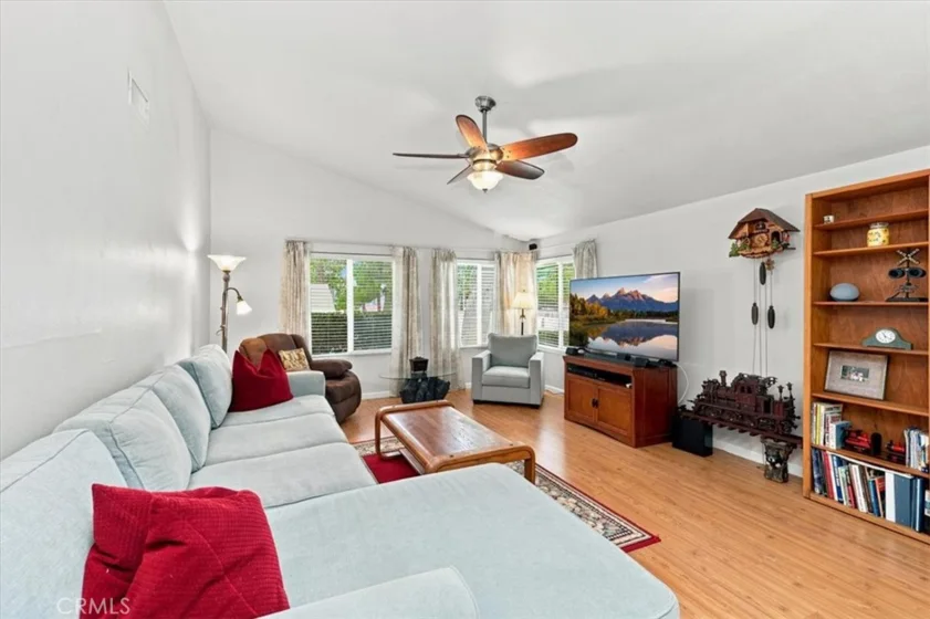 1304 Camelot Drive photo 9