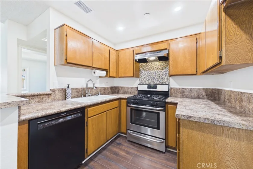 7735 Briarglen #D photo 6