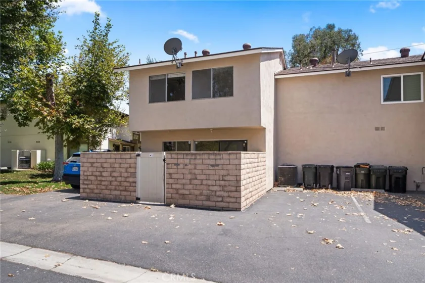 1748 N Willow Woods Drive #D photo 30