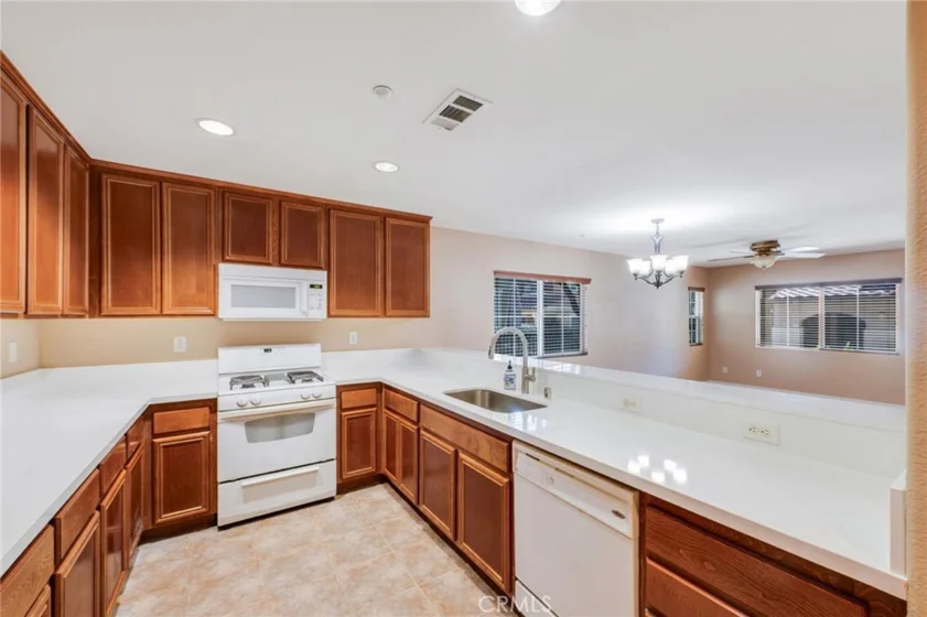 25860 Iris Avenue #B photo 13