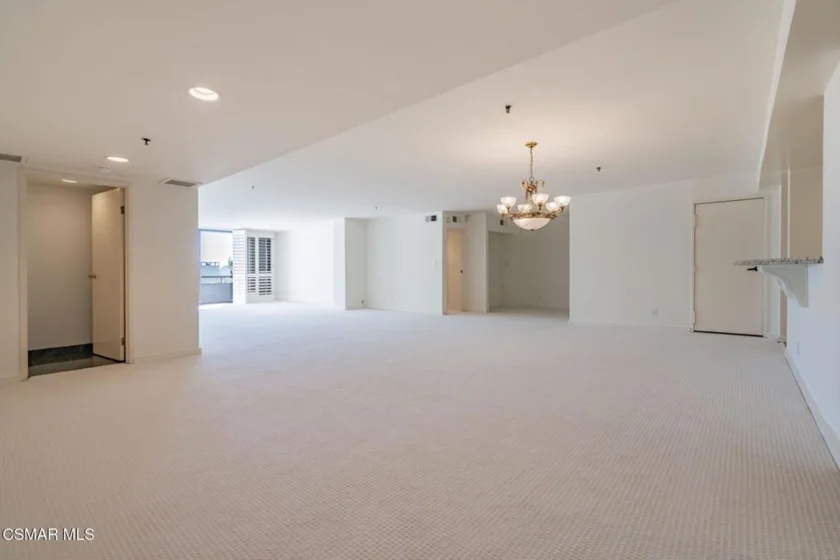 10660 Wilshire Boulevard #410 photo 18