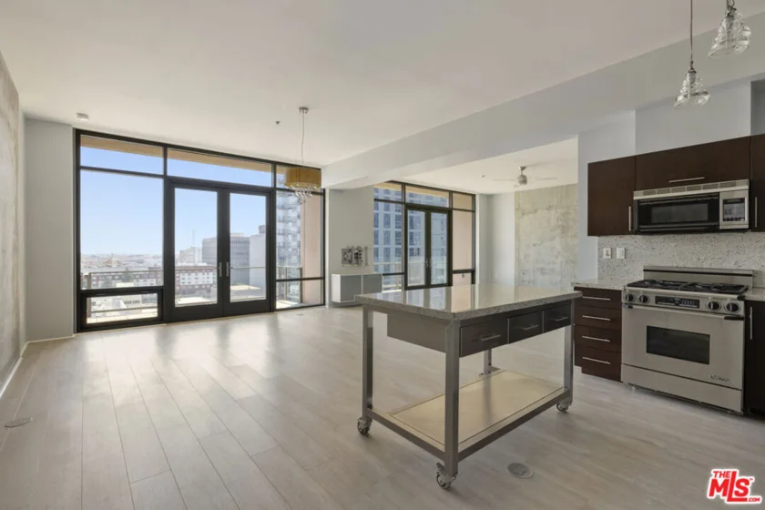 1111 S Grand Avenue #1211 photo 6