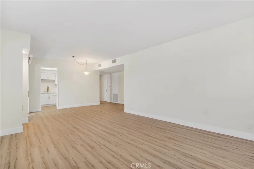 14530 Benefit Street #102 photo 12