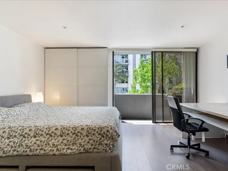 10660 Wilshire Boulevard #302 photo 21