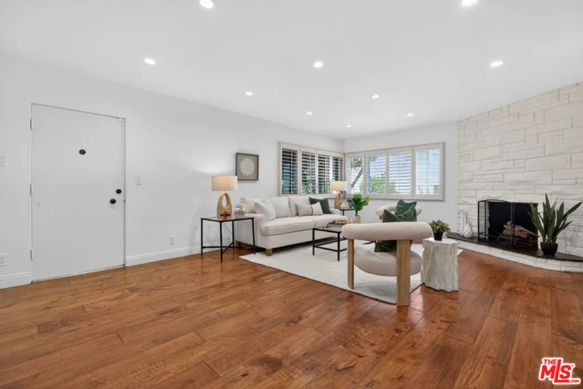 4563 Finley Avenue #3 photo 1