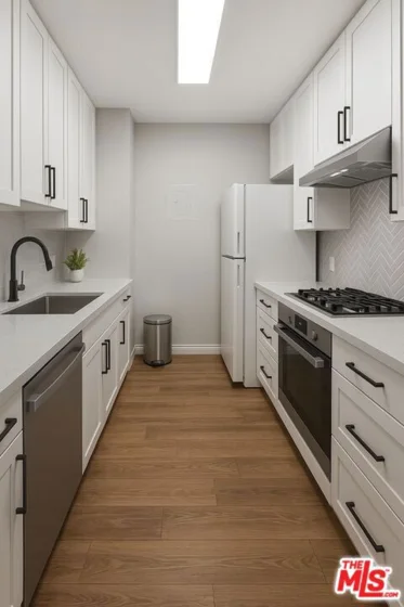 6342 Morse Avenue #205 photo 31