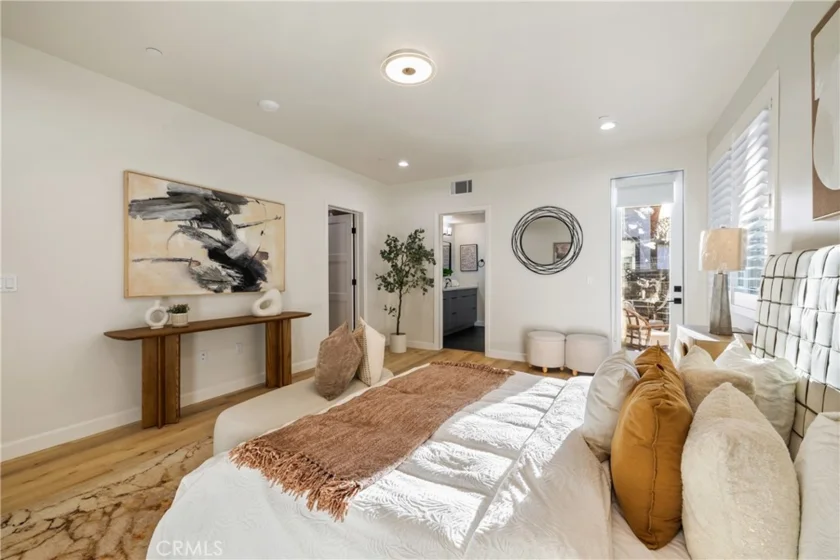 1649 N Lake Avenue #1 photo 31