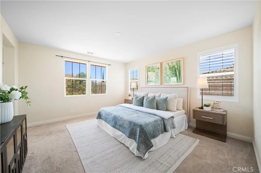 222 Compass photo 39